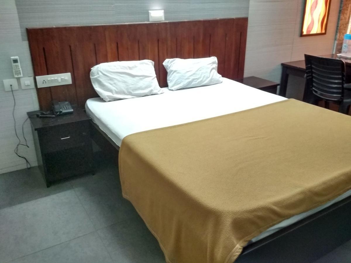 International Tourist Home Кожикоде Екстер'єр фото
