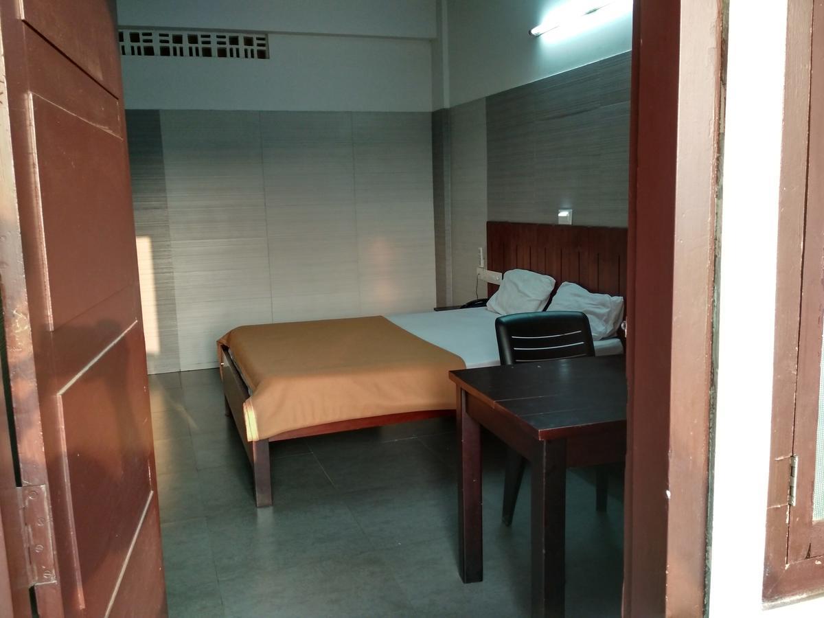 International Tourist Home Кожикоде Екстер'єр фото